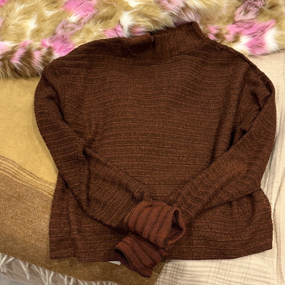 Brown striped tee